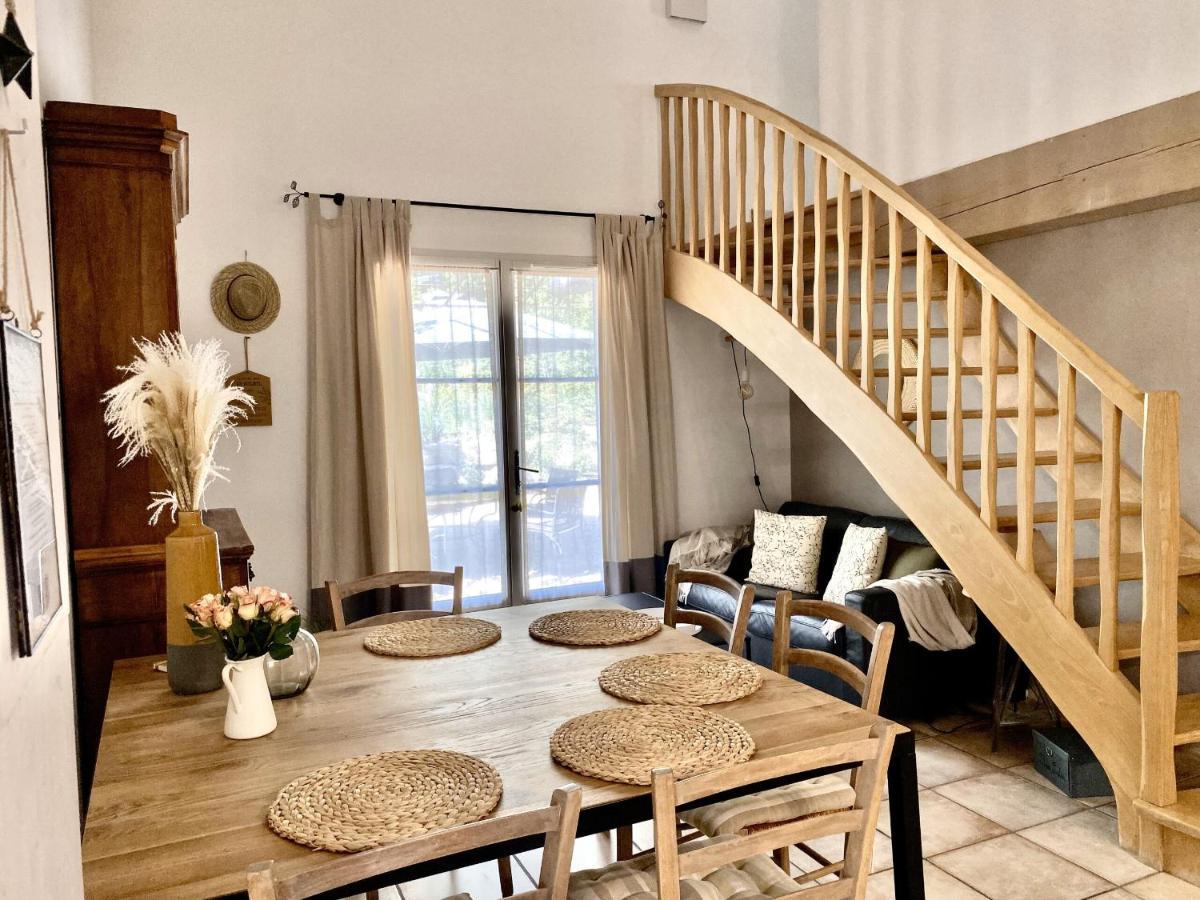 Le Jardin De Lau Villa Обиньон Екстериор снимка