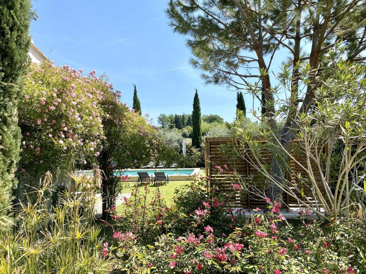 Le Jardin De Lau Villa Обиньон Екстериор снимка