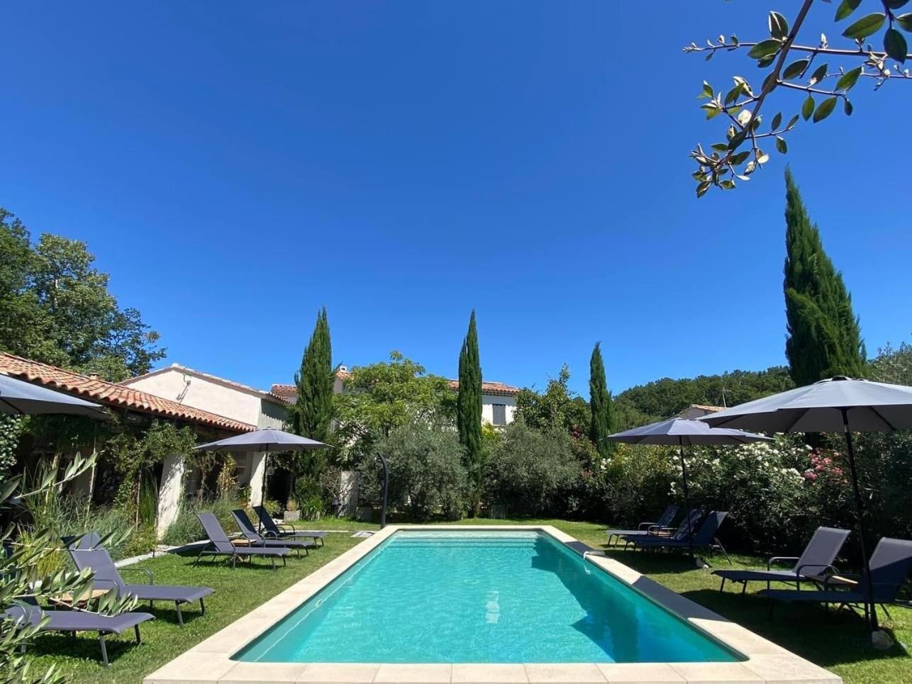 Le Jardin De Lau Villa Обиньон Екстериор снимка
