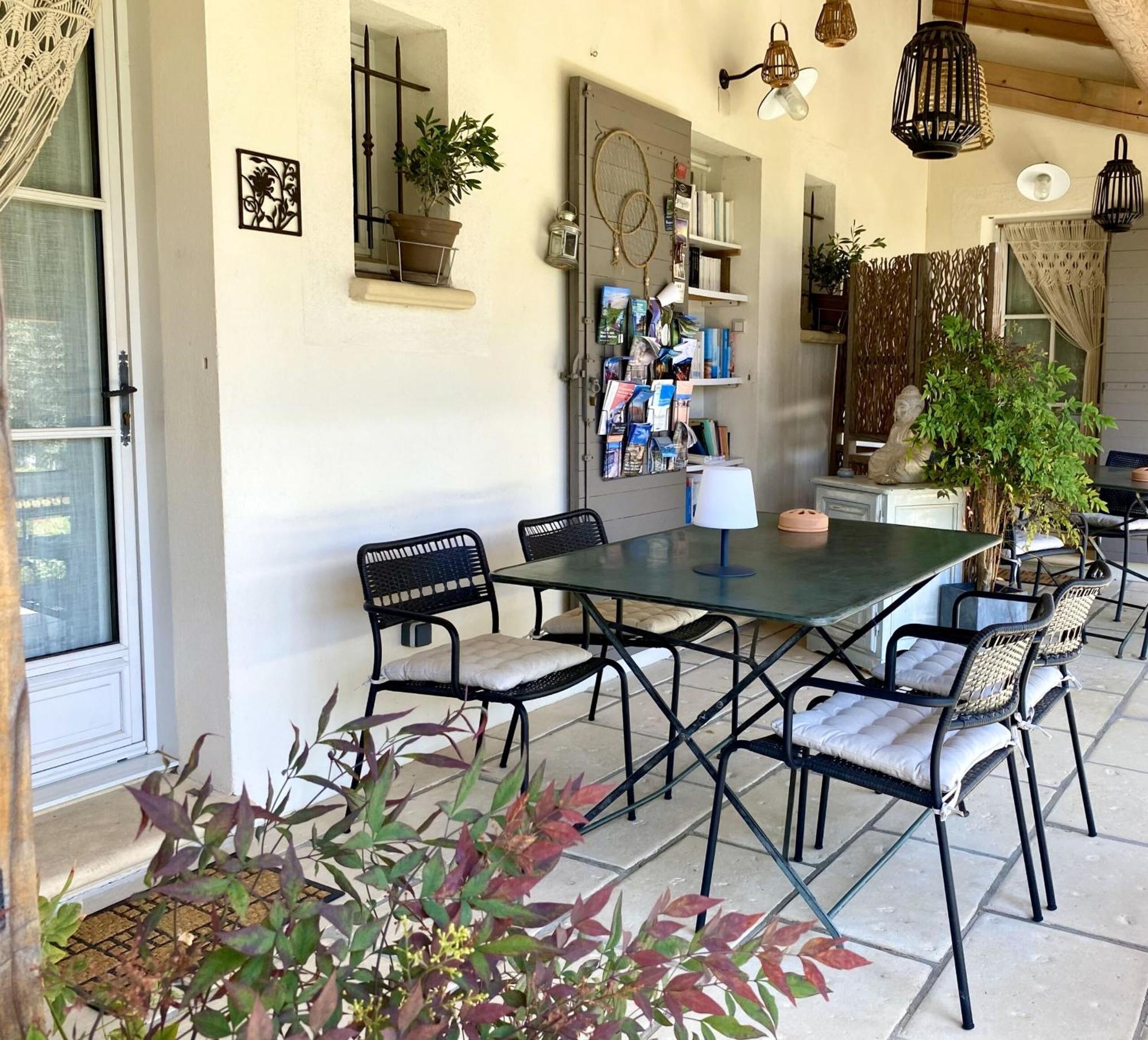 Le Jardin De Lau Villa Обиньон Стая снимка