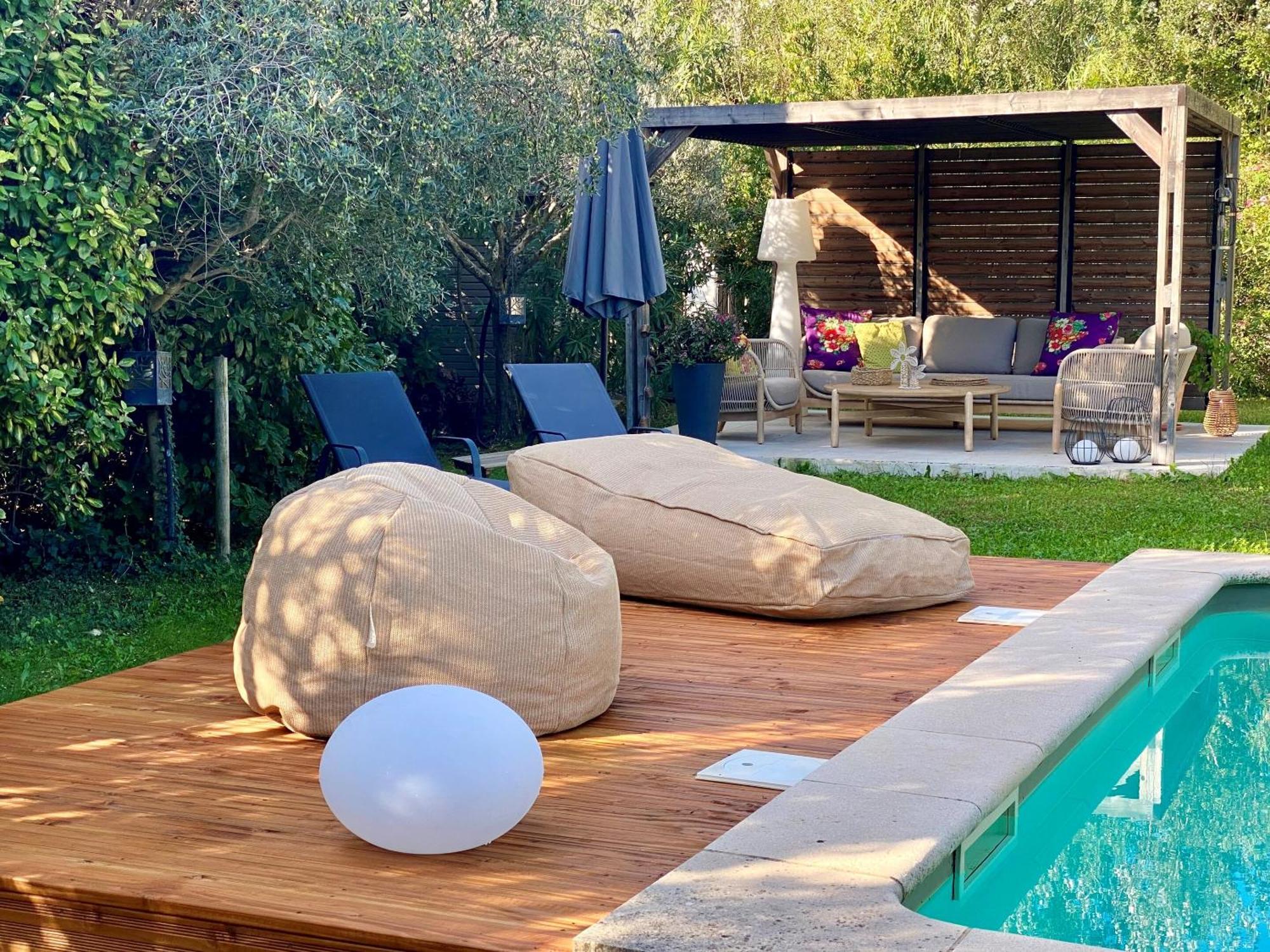 Le Jardin De Lau Villa Обиньон Екстериор снимка