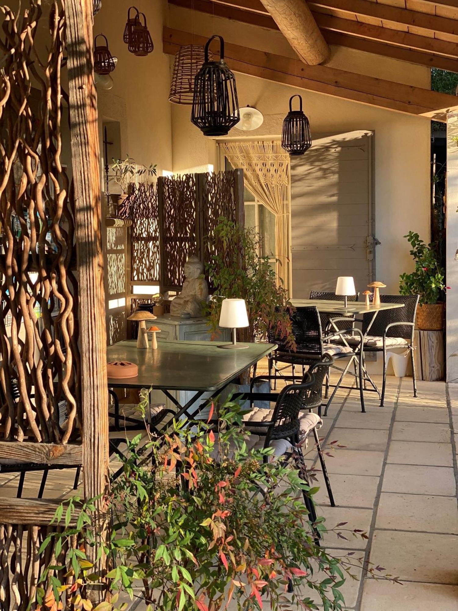 Le Jardin De Lau Villa Обиньон Екстериор снимка
