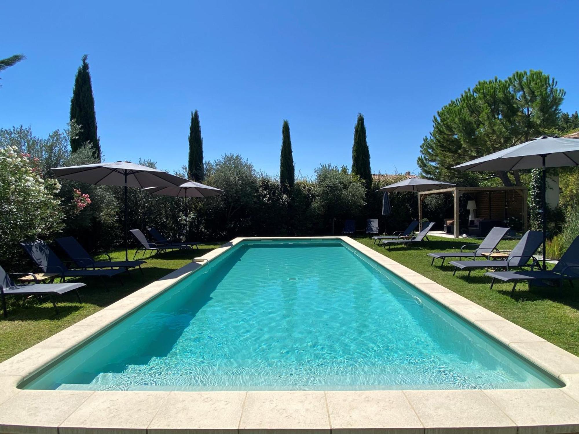 Le Jardin De Lau Villa Обиньон Екстериор снимка